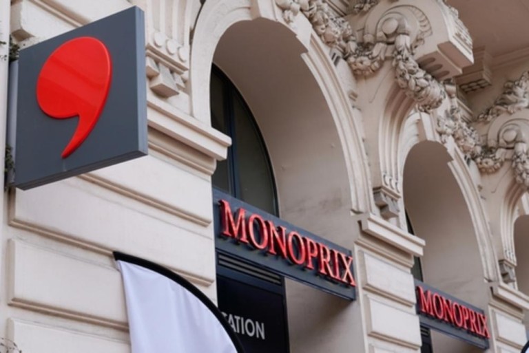 La vitrophanie à Gellainville pour valoriser votre commerce